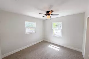 2596 38th Ave N, Saint Petersburg, FL 33713 - Photo 11