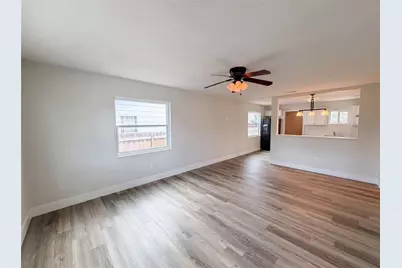 2596 38th Avenue N, Saint Petersburg, FL 33713 - Photo 3
