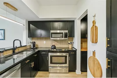 322 E Central Boulevard #806, Orlando, FL 32801 - Photo 13