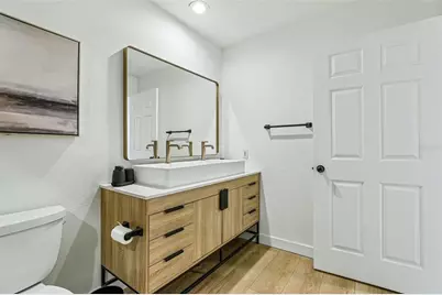 322 E Central Boulevard #806, Orlando, FL 32801 - Photo 25