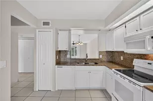 13829 Timberland Dr, Orlando, FL 32824 - Photo 9