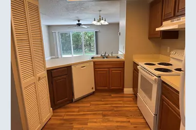 4863 Walden Circle #24, Orlando, FL 32811 - Photo 7