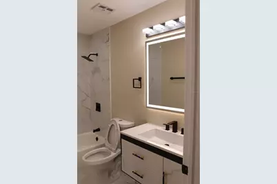 5313 Indian Creek Drive #D04, Orlando, FL 32811 - Photo 7