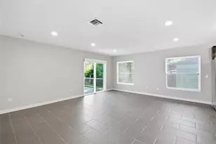 2303 Bahia Vista St, Sarasota, FL 34239 - Photo 5