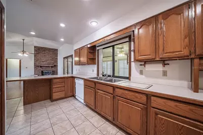 5519 Lake Mary Jess Shores Court, Orlando, FL 32839 - Photo 9