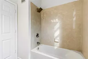 2484 San Tecla St, Orlando, FL 32835 - Photo 9