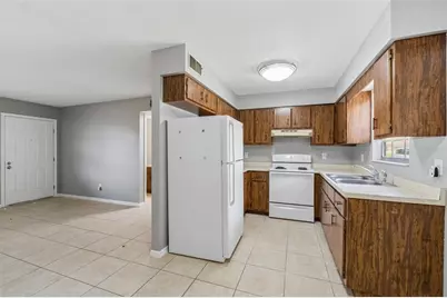 710 N Sinclair Avenue, Tavares, FL 32778 - Photo 7
