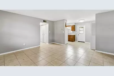 710 N Sinclair Avenue, Tavares, FL 32778 - Photo 11