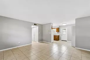 710 N Sinclair Ave, Tavares, FL 32778 - Photo 11