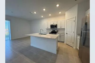 7629 Waterscape Drive, Groveland, FL 34736 - Photo 5
