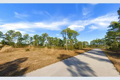 852 Babbitt Avenue, Lehigh Acres, FL 33974 - Photo 3
