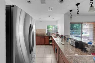 2304 Colton Dr, Orlando, FL 32822 - Photo 9