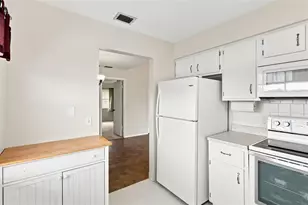 438 Windmeadows St, Altamonte Springs, FL 32701 - Photo 21