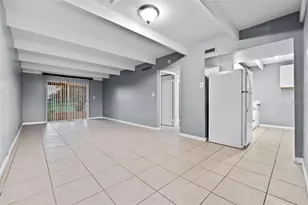 3515 Club Cir, Lakeshore, FL 33854 - Photo 7