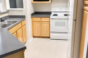 6413 Astor Village Ave, Orlando, FL 32835 - Photo 9