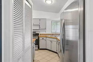 572 E Normandy Blvd, Deltona, FL 32725 - Photo 13