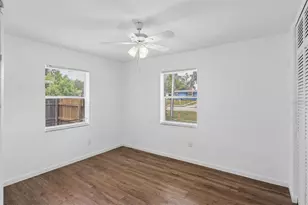 572 E Normandy Blvd, Deltona, FL 32725 - Photo 17
