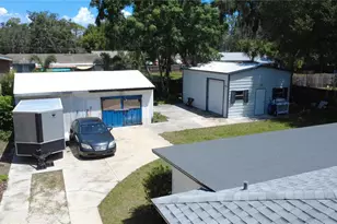 925 E 10th Ave, Mount Dora, FL 32757 - Photo 5