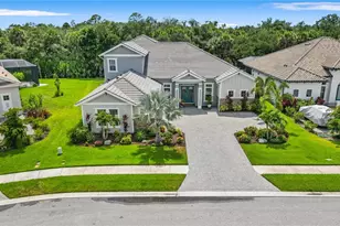9479 Tequila Sunrise Dr, Sarasota, FL 34241 - Photo 3
