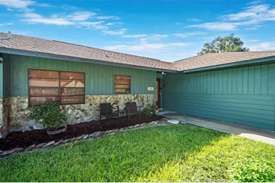 1351 Cr 482N, Lake Panasoffkee, FL 33538 - Photo 9
