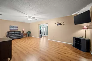 1351 Cr 482N, Lake Panasoffkee, FL 33538 - Photo 21