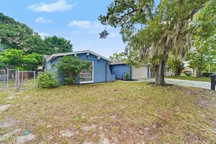 9540 Rainbow Ln, Port Richey, FL 34668 - Photo 15