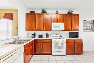 7795 Basnett Cir, Kissimmee, FL 34747 - Photo 5