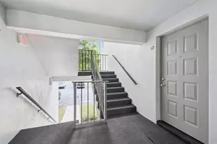 8215 Sun Spring Cir, Orlando, FL 32825 - Photo 19