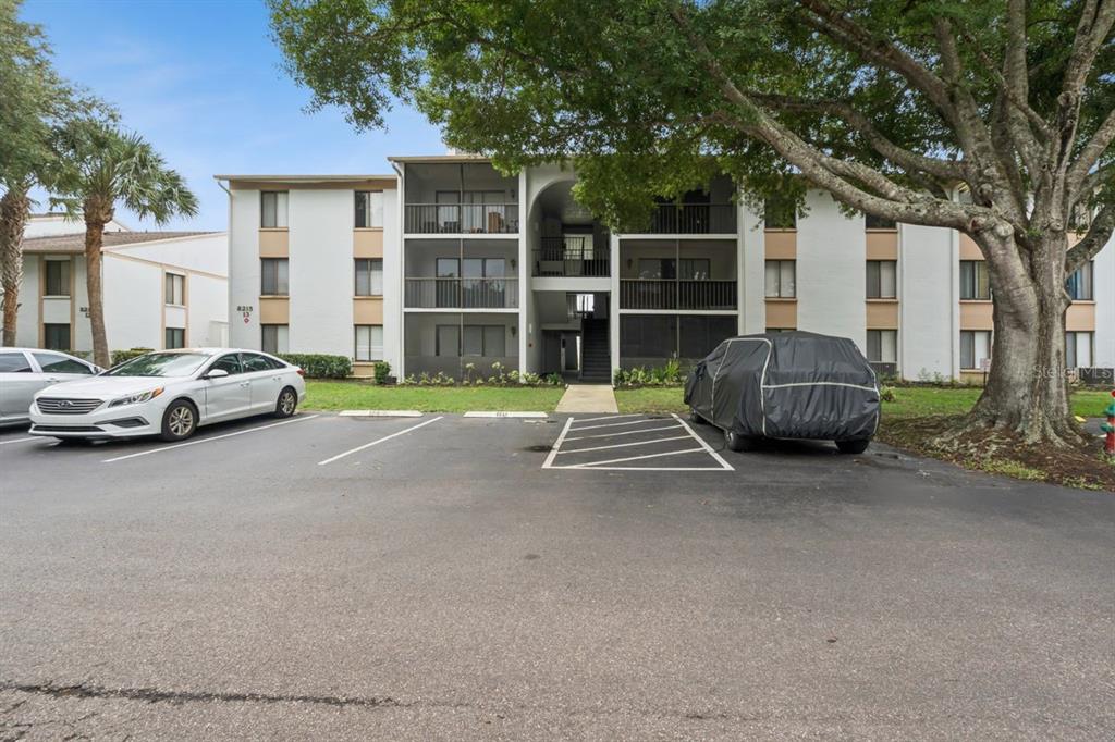 8215 Sun Spring Cir #12 - 8215 Sun Spring Cir #12, Orlando, FL 32825 Luxury Property | Jose Angel Pina