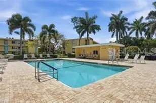 1085 Forest Lakes Dr, Naples, FL 34105 - Photo 5