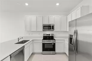 2717 Skyline Loop, Kissimmee, FL 34758 - Photo 7