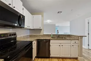 1939 Summer Club Dr, Oviedo, FL 32765 - Photo 5