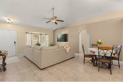 374 Colonade Court, Kissimmee, FL 34758 - Photo 3