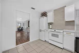 140 N Johns St, Mount Dora, FL 32757 - Photo 15