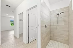 632 Hudson Valley Dr, Poinciana, FL 34759 - Photo 17