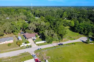 8216 Simpson Ln, Lakeland, FL 33809 - Photo 11