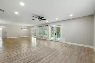 914 Houston St, Port Orange, FL 32127 - Photo 11