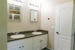 2675 River Landing Dr, Sanford, FL 32771 - Photo 9