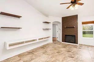2007 N Parkton Dr, Deltona, FL 32725 - Photo 9