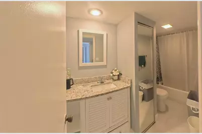 5371 Bamboo Court #401, Orlando, FL 32811 - Photo 17