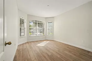 453 Westchester Hills Ln, Valrico, FL 33594 - Photo 5