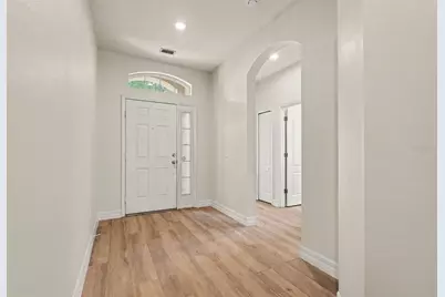 453 Westchester Hills Lane, Valrico, FL 33594 - Photo 3