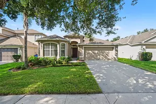 453 Westchester Hills Ln, Valrico, FL 33594 - Photo 1