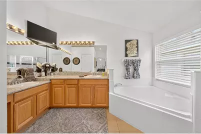 358 Lancaster Dr, Davenport, FL 33897 - Photo 43