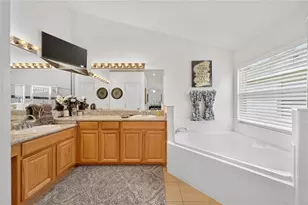 358 Lancaster Dr, Davenport, FL 33897 - Photo 43