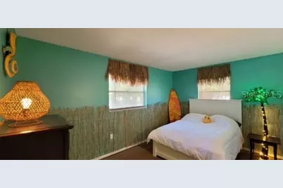 8218 43rd Avenue W, Bradenton, FL 34209 - Photo 9