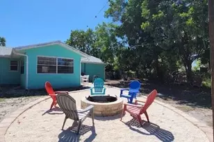 8218 43rd Ave W, Bradenton, FL 34209 - Photo 13
