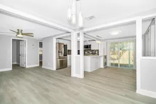 5401 43rd Terrace N, Saint Petersburg, FL 33709 - Photo 3