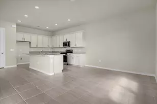 10411 Pk Ests Ave, Orlando, FL 32836 - Photo 17