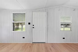 1096 Navajo Dr, Saint Cloud, FL 34771 - Photo 5